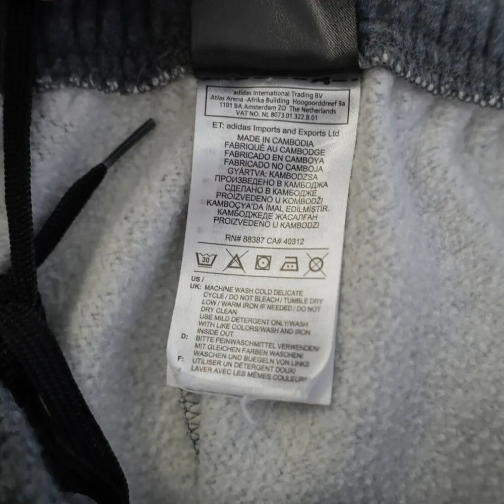 Adidas Gray Sweatpants 3 Stripe Large High Rise 31/30 High‎ Rise